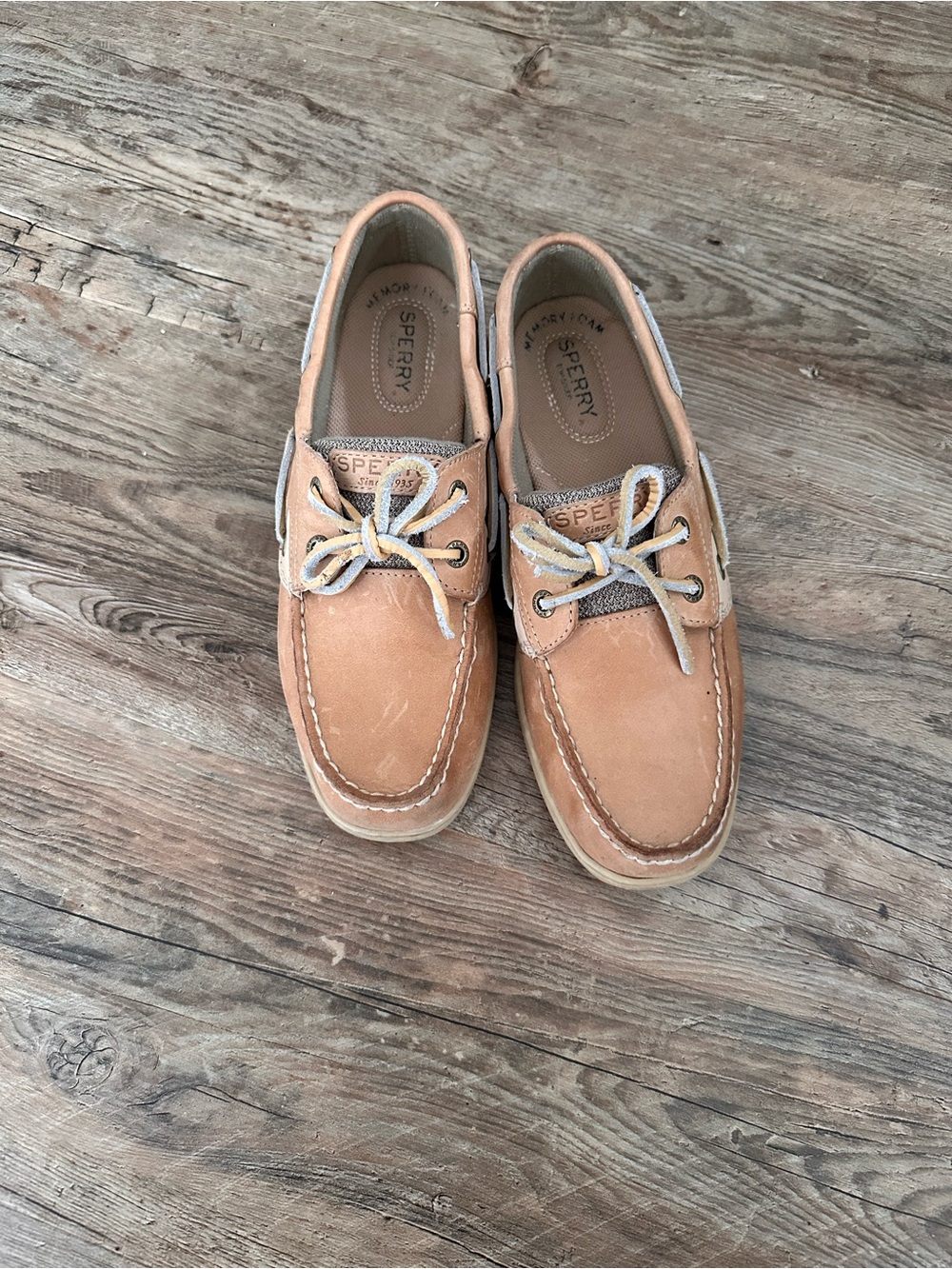 Sperry Women’s Tan Leather Boat Shoes